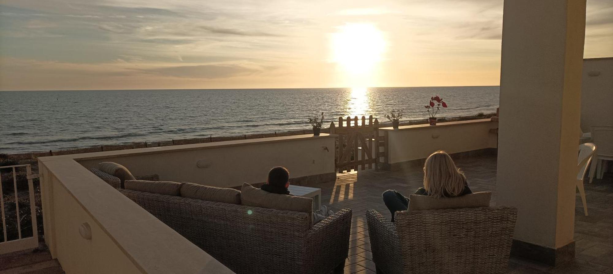 The Suite On The Beach Torvaianica Ngoại thất bức ảnh
